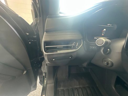 Used 2026 INFINITI QX60 Luxe w/ Cargo Package AWD/4WD image 21