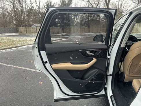 Certified 2025 Audi Q7 3.0T Prestige w/ Prestige Package image 24