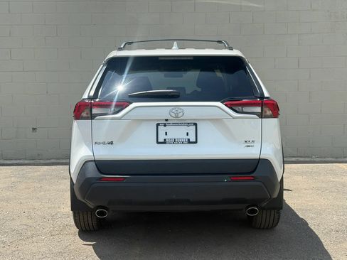 Used 2025 Toyota RAV4 XLE Premium w/ Weather Package AWD/4WD image 9