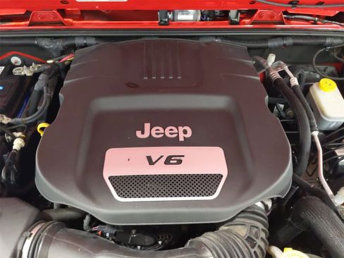 Certified 2018 Jeep Wrangler Unlimited Sport S image 22