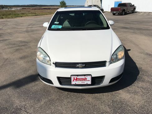 Used 2007 Chevrolet Impala LTZ FWD image 3