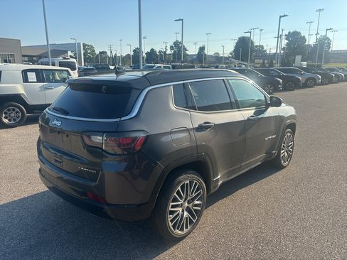 Used 2023 Jeep Compass Limited w/ Elite Group AWD/4WD image 5