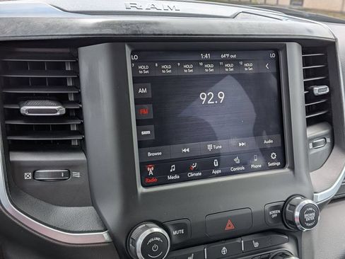 Used 2019 RAM 1500 Big Horn AWD/4WD image 13