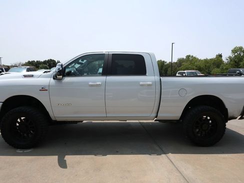 Used 2024 RAM 2500 Laramie w/ Safety Group AWD/4WD image 9