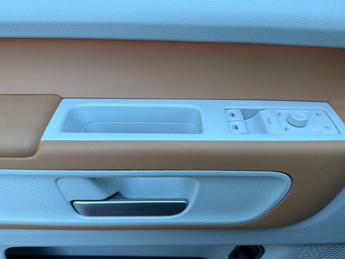 New 2025 Volkswagen ID. Buzz 1st Edition AWD/4WD image 10