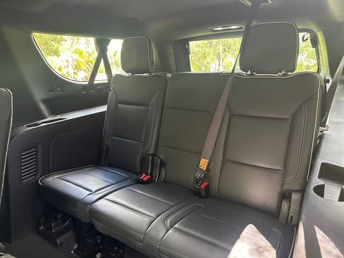 Used 2024 Chevrolet Suburban Premier AWD/4WD image 13