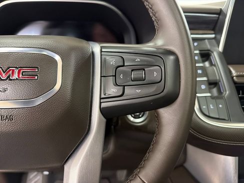 Used 2023 GMC Yukon SLT w/ SLT Premium Package RWD image 22