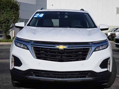 Used 2024 Chevrolet Equinox LT w/ LPO, Floor Liner Package FWD image 11