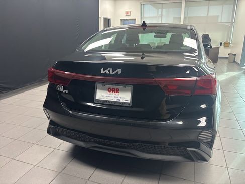 Used 2023 Kia Forte LXS image 4