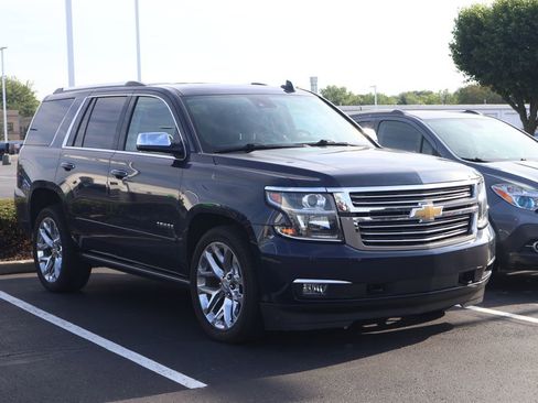 Used 2020 Chevrolet Tahoe Premier AWD/4WD image 3