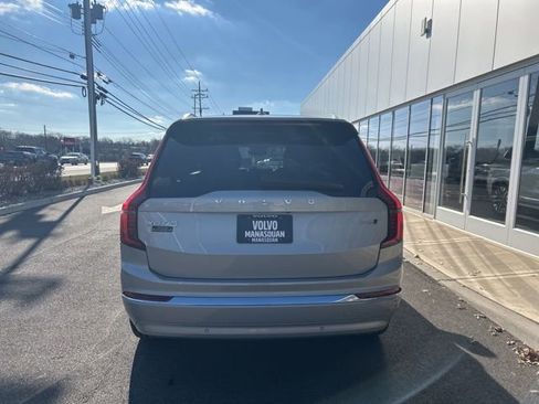 Certified 2025 Volvo XC90 B6 Plus image 4