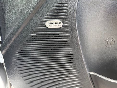 Used 2023 Dodge Challenger R/T w/ Plus Package image 11