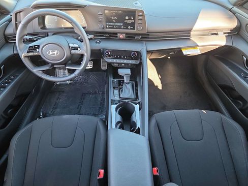 New 2026 Hyundai Elantra SEL Sport FWD image 15