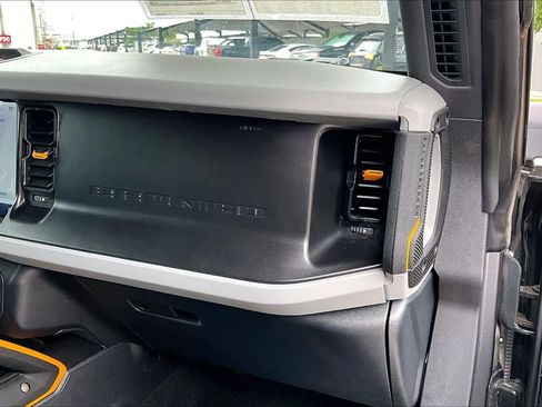 Used 2023 Ford Bronco Badlands w/ Sasquatch Package AWD/4WD image 18