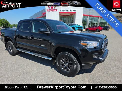Used 2022 Toyota Tacoma SR5 AWD/4WD image 1