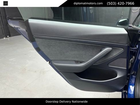 Used 2021 Tesla Model 3 Standard Range Plus image 26