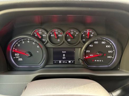 Used 2025 Chevrolet Silverado 1500 Custom image 16