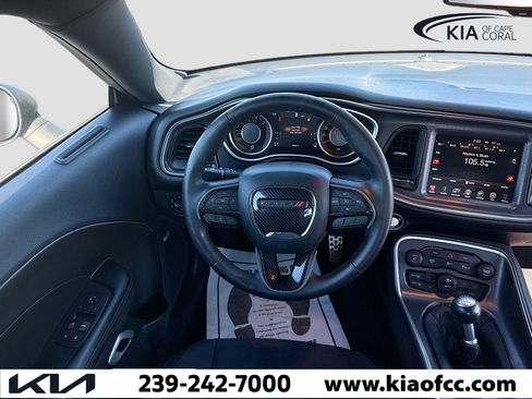 Used 2015 Dodge Challenger R/T Scat Pack w/ Leather Interior Group image 16