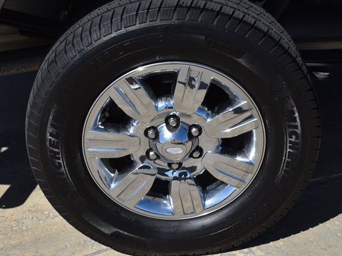 Used 2012 Ford F150 XLT w/ XLT Chrome Pkg AWD/4WD image 10