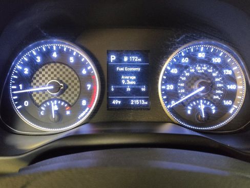 Used 2019 Hyundai Elantra Limited w/ Winter Weather Package image 23