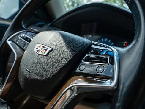 Used 2019 Cadillac Escalade Premium Luxury AWD/4WD image 27