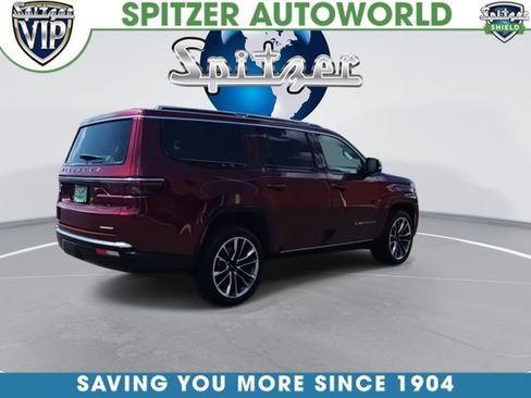 Used 2024 Jeep Wagoneer Series III w/ Premium Group I AWD/4WD image 8