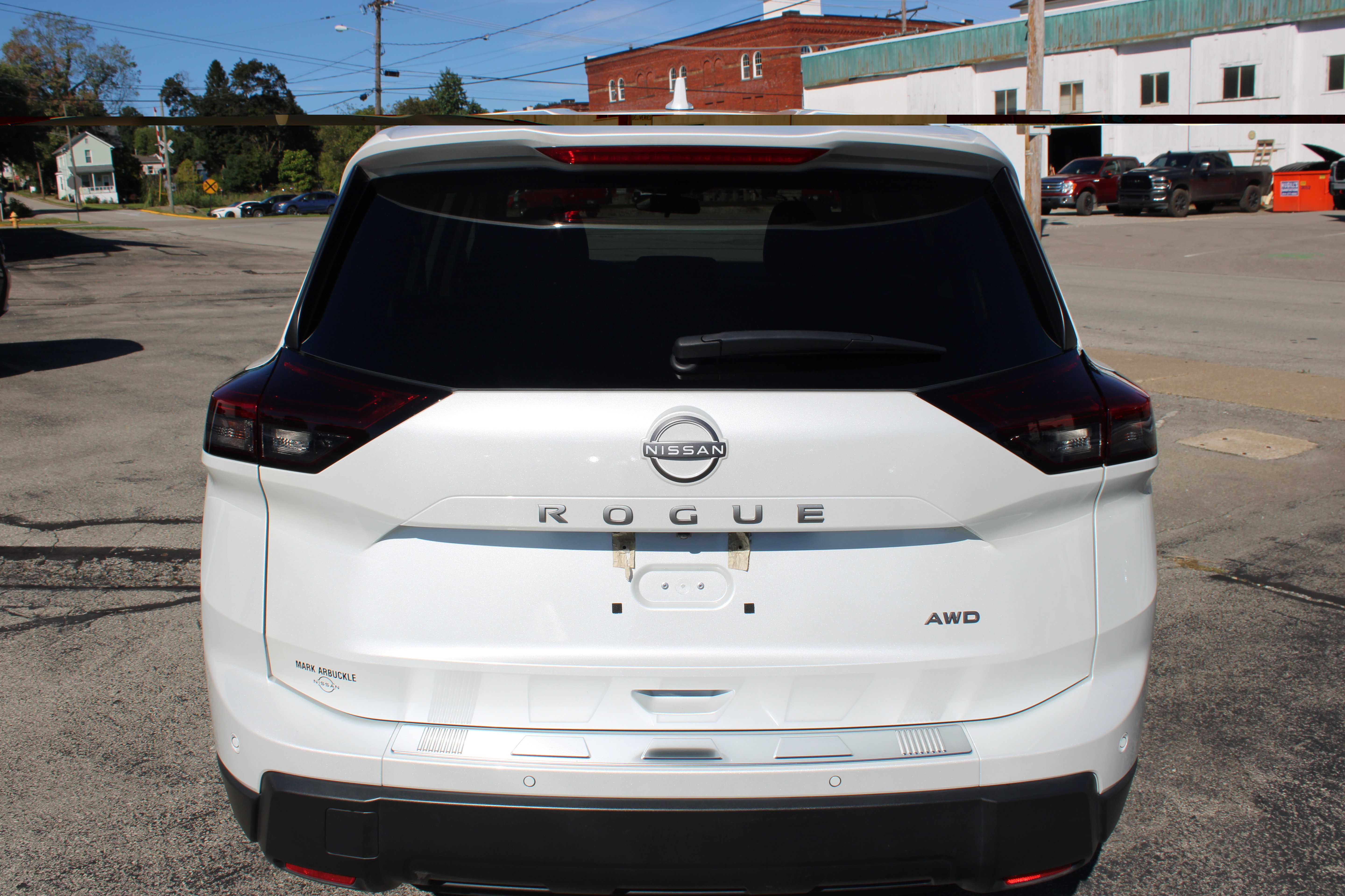 Certified 2025 Nissan Rogue SV AWD/4WD image 4