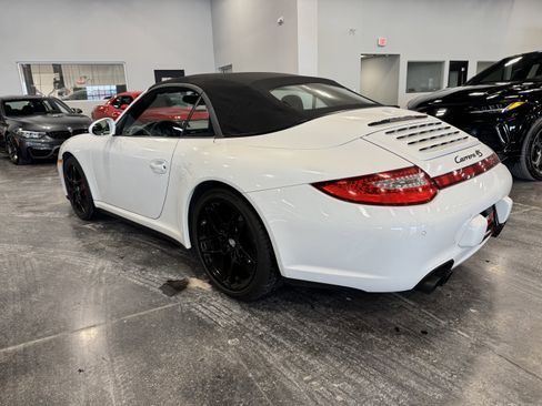Used 2010 Porsche 911 Carrera 4S image 2