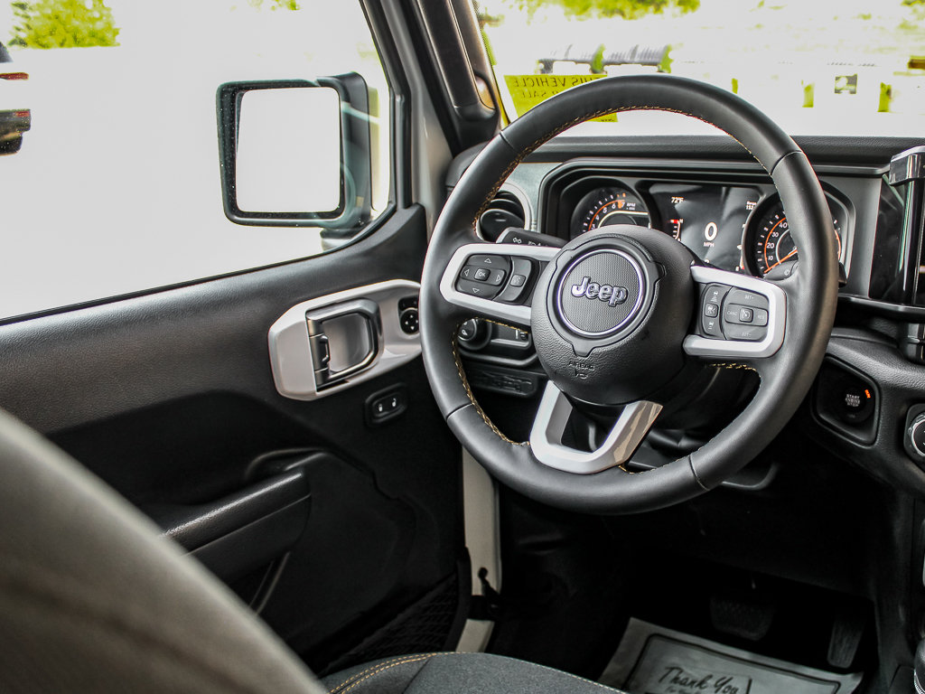 Used 2024 Jeep Gladiator Sport w/ Dual Top Group AWD/4WD image 41