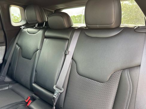 Certified 2024 Jeep Compass Latitude image 13