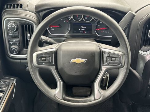 Used 2022 Chevrolet Silverado 2500 LT AWD/4WD image 23
