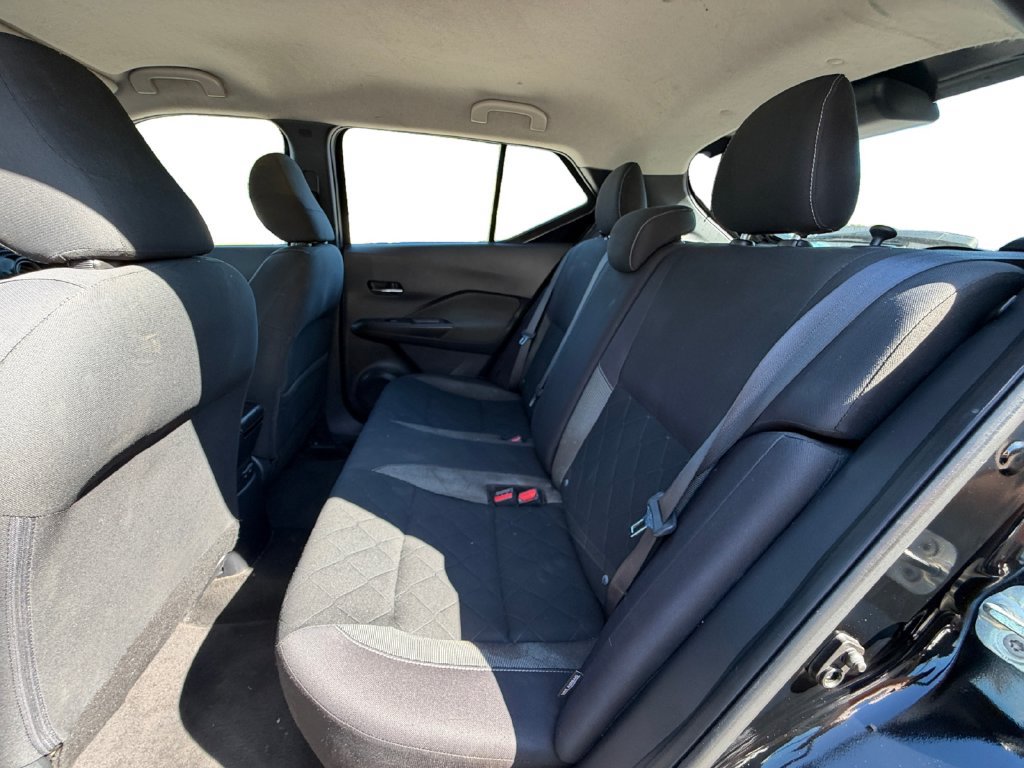 Used 2020 Nissan Kicks SV FWD image 14