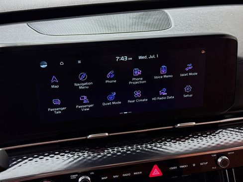 Used 2024 Kia Carnival SX Prestige FWD image 20