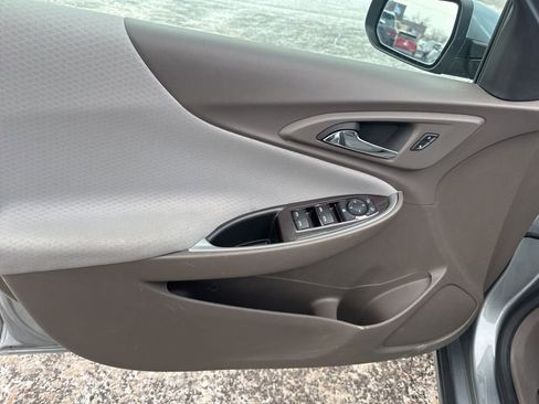 Used 2024 Chevrolet Malibu LT image 18