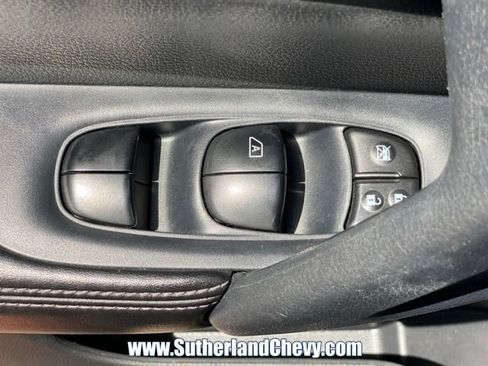 Used 2019 Nissan Rogue FWD image 14
