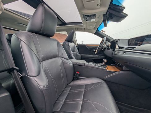 Used 2019 Lexus ES 350 Luxury image 56