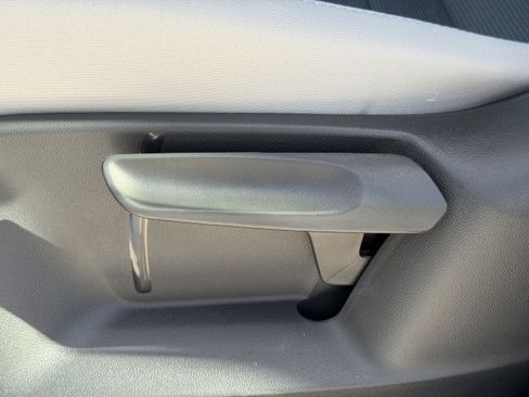 New 2026 Volkswagen Taos S image 18