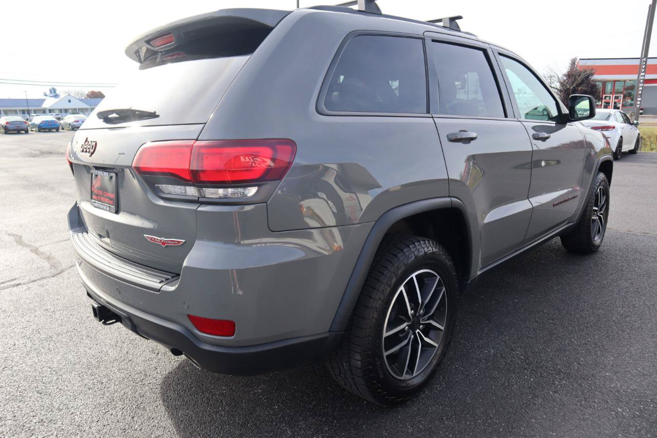 Used 2021 Jeep Grand Cherokee Trailhawk w/ Trailhawk Luxury Group AWD/4WD image 32
