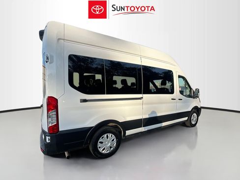 Used 2025 Ford Transit 350 XLT image 4