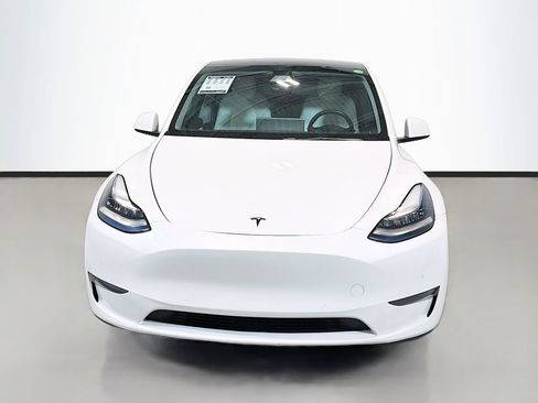 Used 2021 Tesla Model Y Long Range AWD/4WD image 2