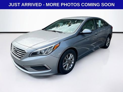 Used 2016 Hyundai Sonata SE FWD image 3