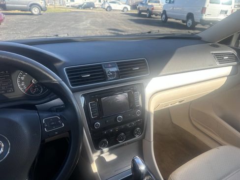 Used 2014 Volkswagen Passat TDI SE image 37