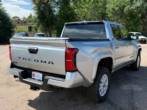 Used 2026 Toyota Tacoma SR5 AWD/4WD image 5