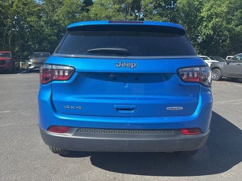 Used 2024 Jeep Compass Latitude AWD/4WD image 4