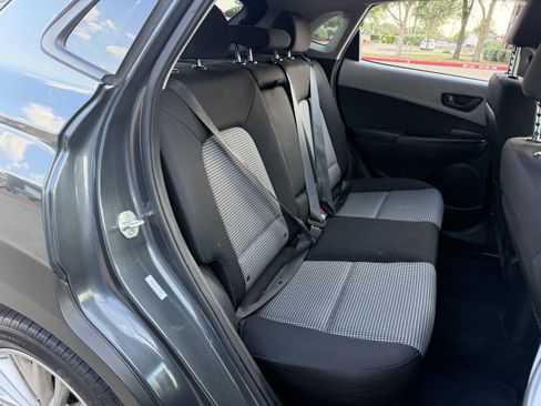 Used 2021 Hyundai Kona SEL FWD image 13