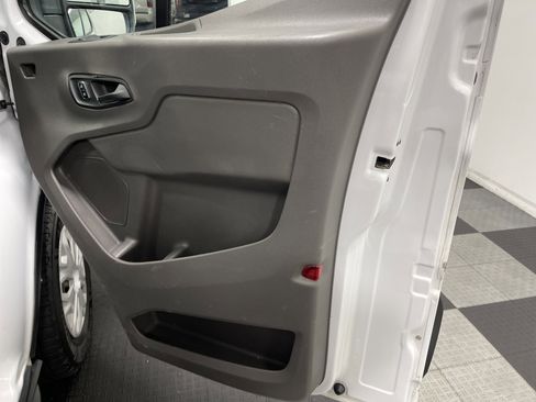 Used 2023 Ford Transit 350 XLT image 19