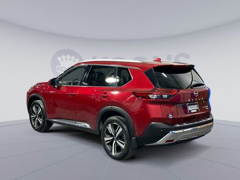 Used 2023 Nissan Rogue Platinum w/ Platinum Premium Package image 4