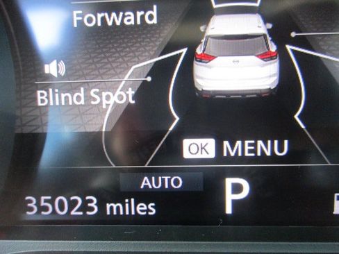 Used 2025 Nissan Rogue SV AWD/4WD image 23
