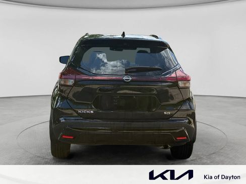 Used 2022 Nissan Kicks SR w/ Premium Package FWD image 6