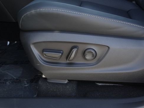 New 2026 Toyota Crown Signia image 8